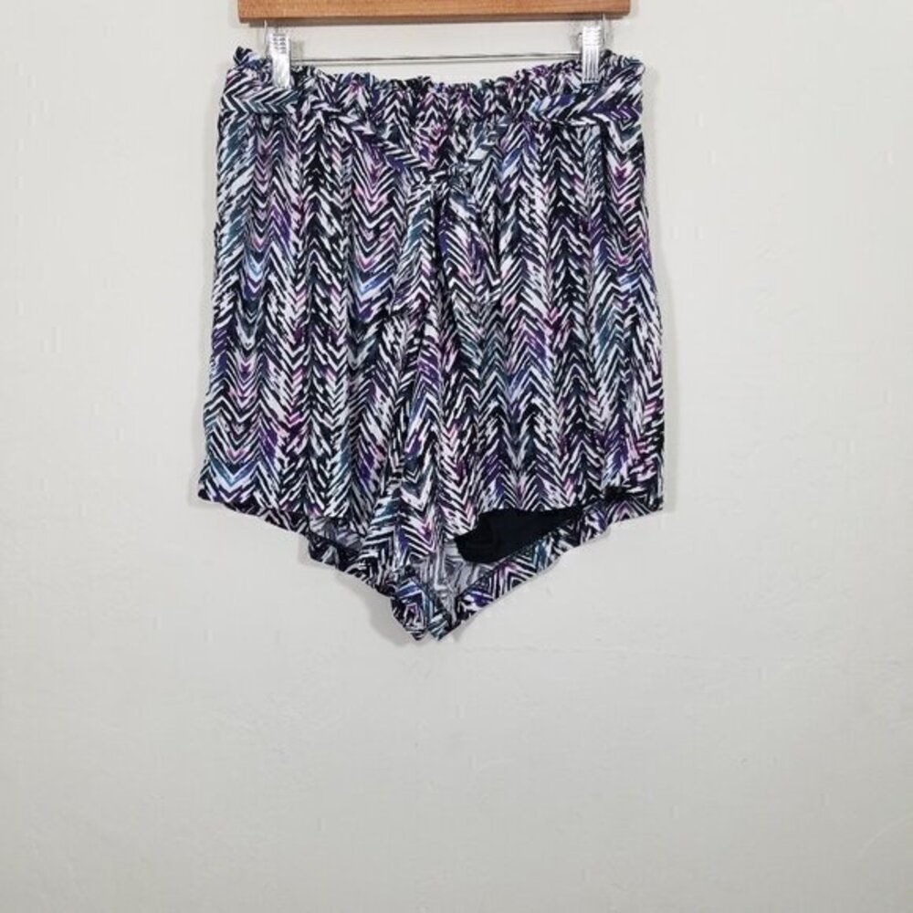 Torrid Pull-On Short with Belt Size 00